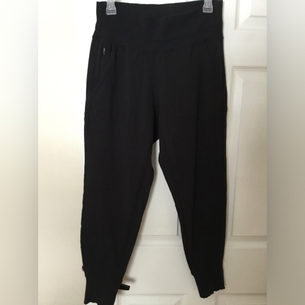 Athleta Venice black jogger